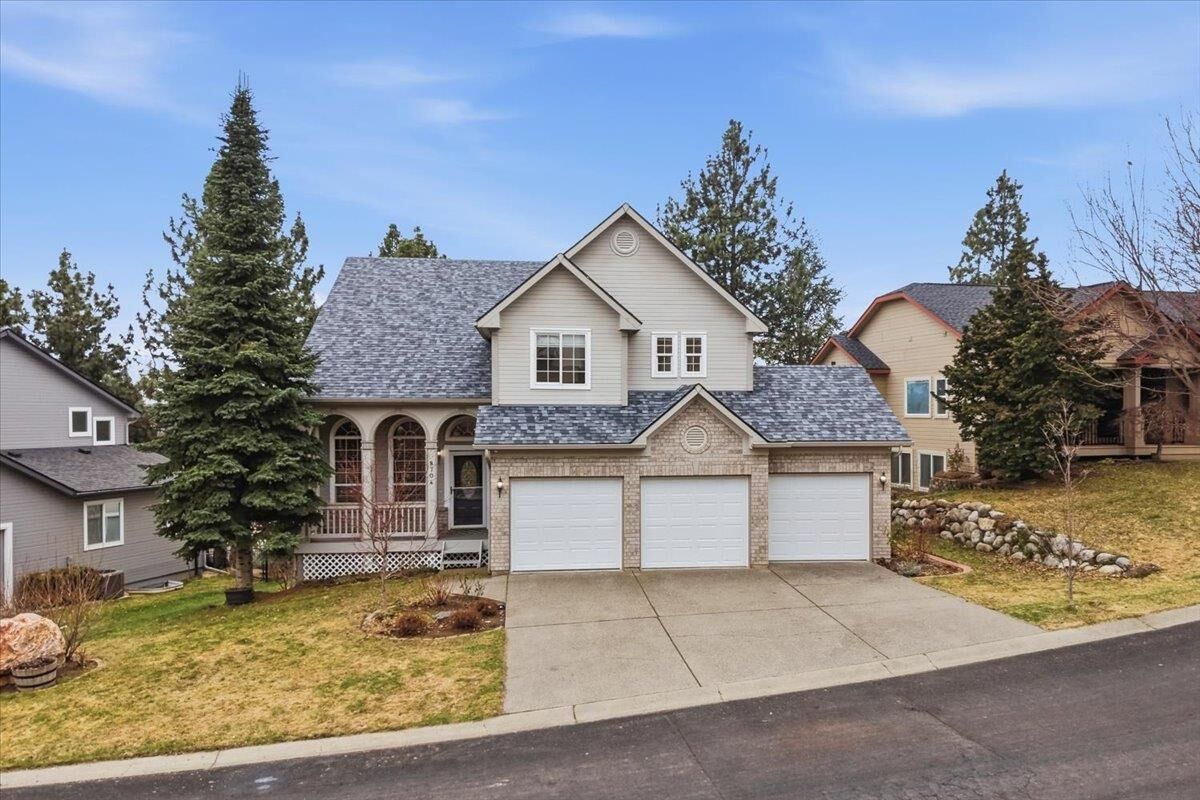 Property Photo: 8704 E Parkside Ln WA 99217