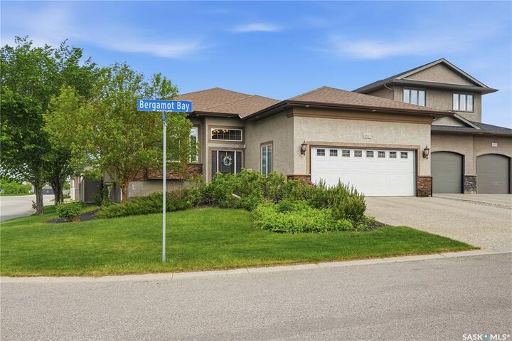 4501 Bergamot Bay E — photo 1