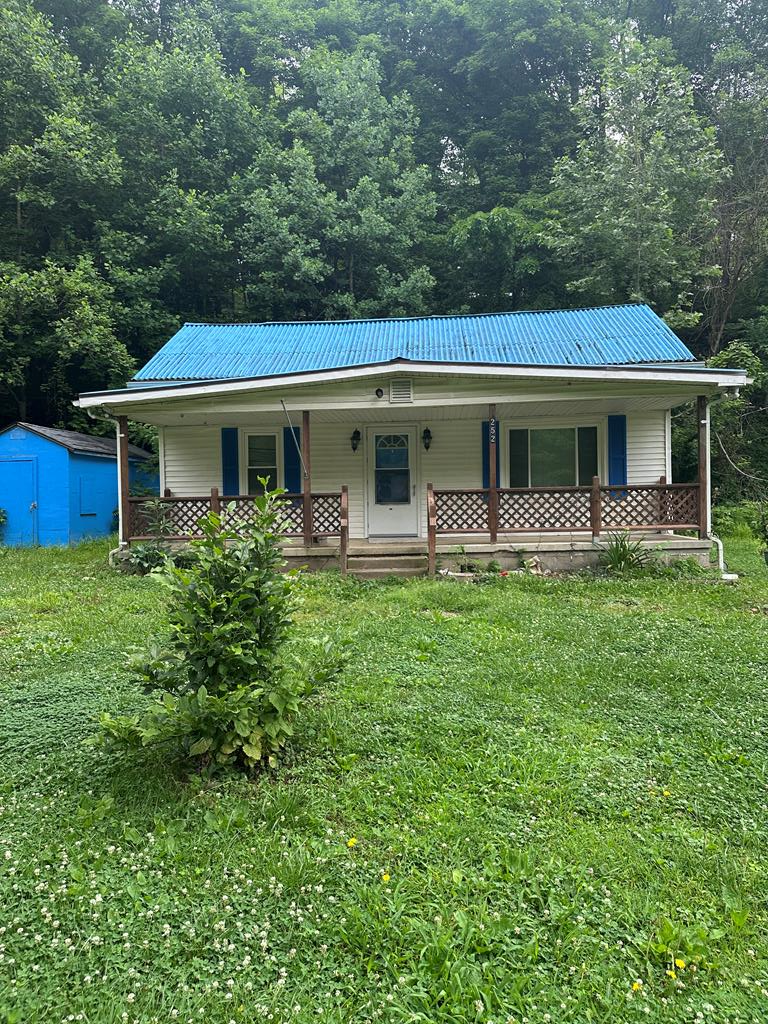 Property Photo: 252 Pleasant Hill Road OH 45690