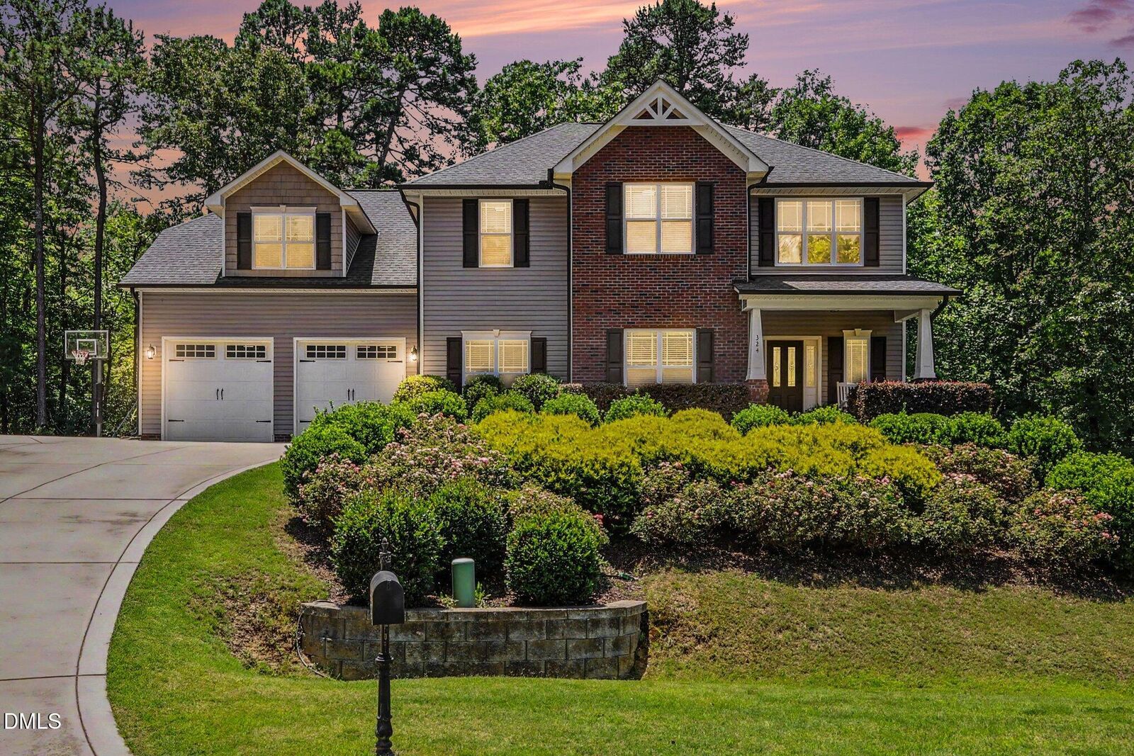 Property Photo: 324 Gwendolyn Way NC 27526