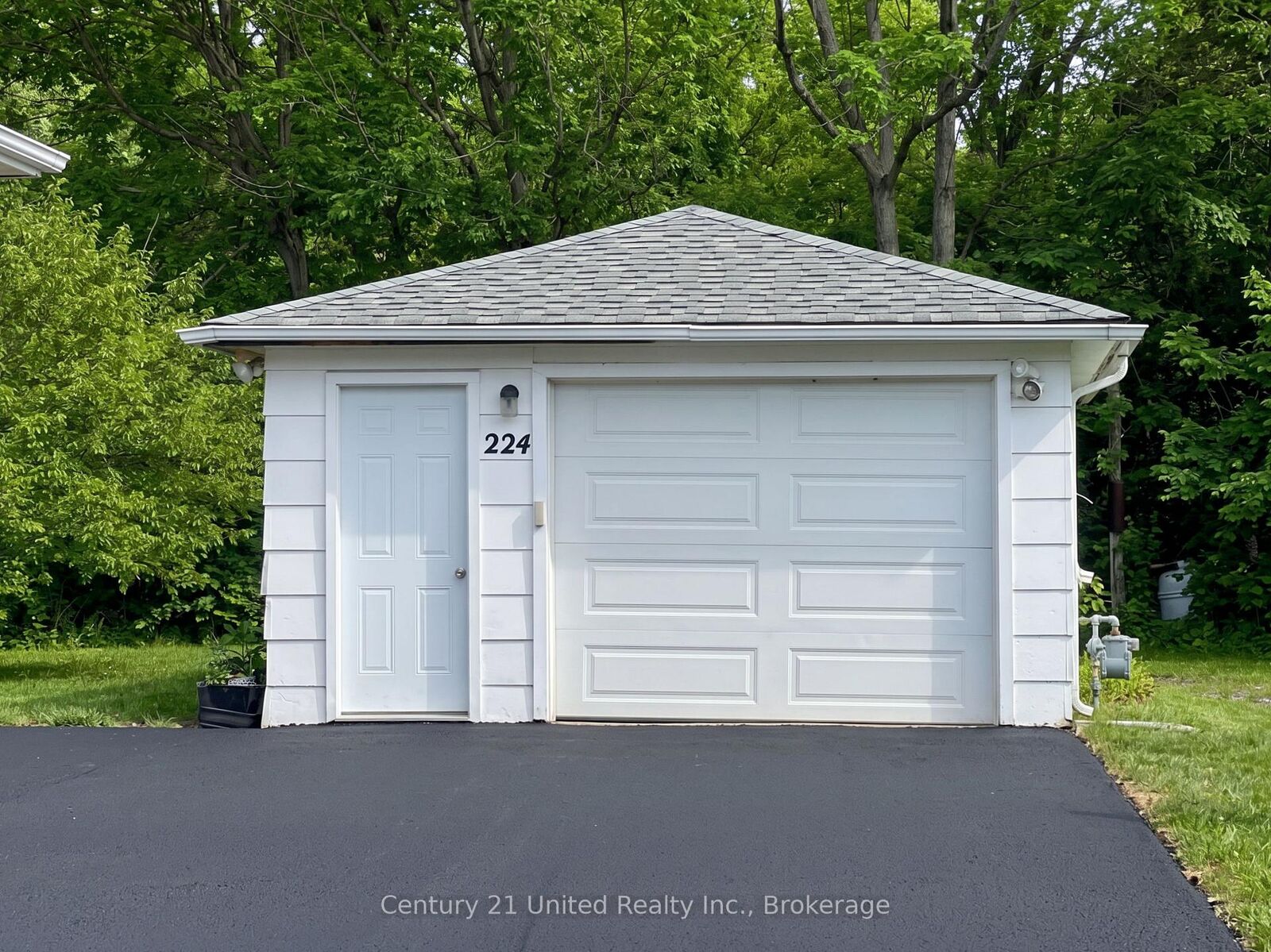 Property Photo: 224 Nickerson Drive ON K9A 1A5