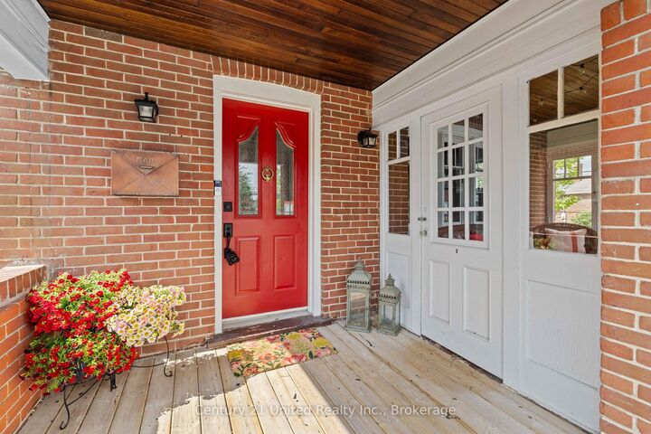 Property Photo: 232 Prince Street ON K9J 2A5