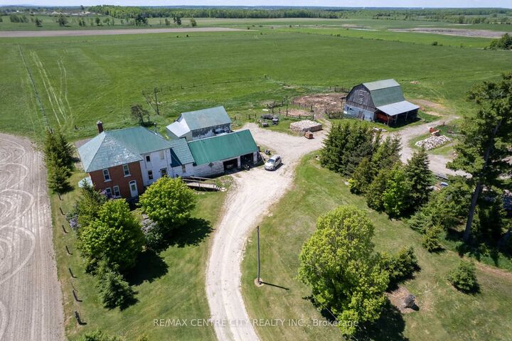 Property Photo: 817 Snake River Line ON K0J 1K0