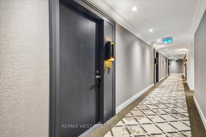259 The Kingsway N/A 210 — photo 1