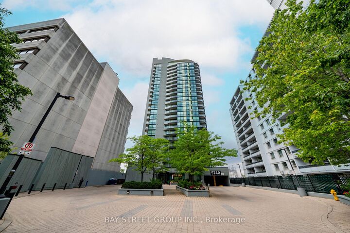 5740 Yonge Street 2009 — photo 1