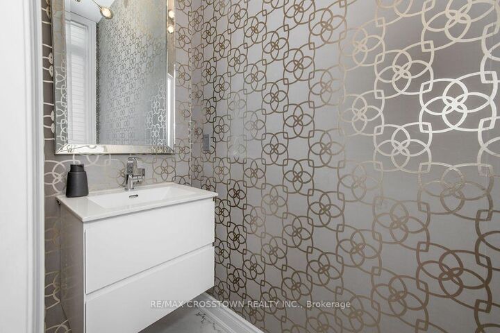 Property Photo: 1376 Lawson Street ON L9S 0N8