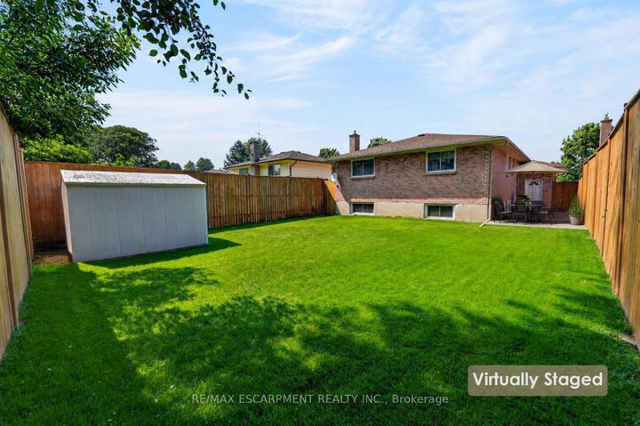Property Photo: 6444 Armstrong Drive ON L2H 2M1
