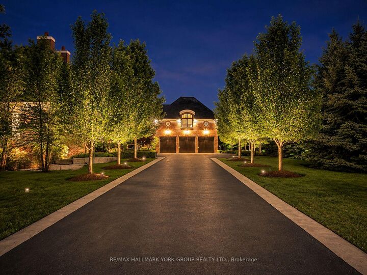 Property Photo: 45 Adena Meadows Way ON L4G 7Y6