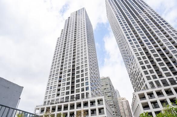 Property Photo: 36 Elm Drive 1003 ON L5B 0N3