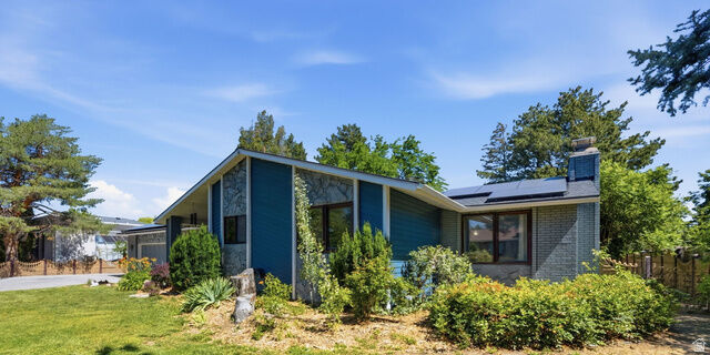Property Photo: 4170 W Donibristle Cir S UT 84009