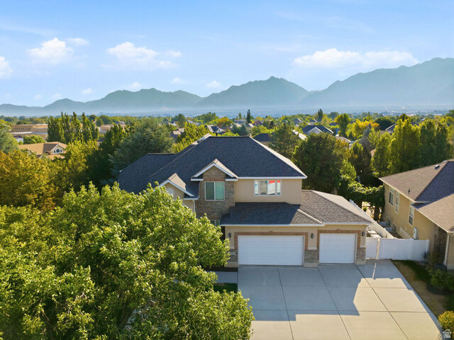 Property Photo: 11309 S Green Grass Ct UT 84095