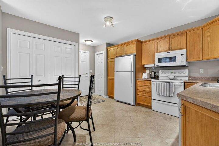 Photo de la propriété:  5 Leonard Drive  ON N9Y 4G4 