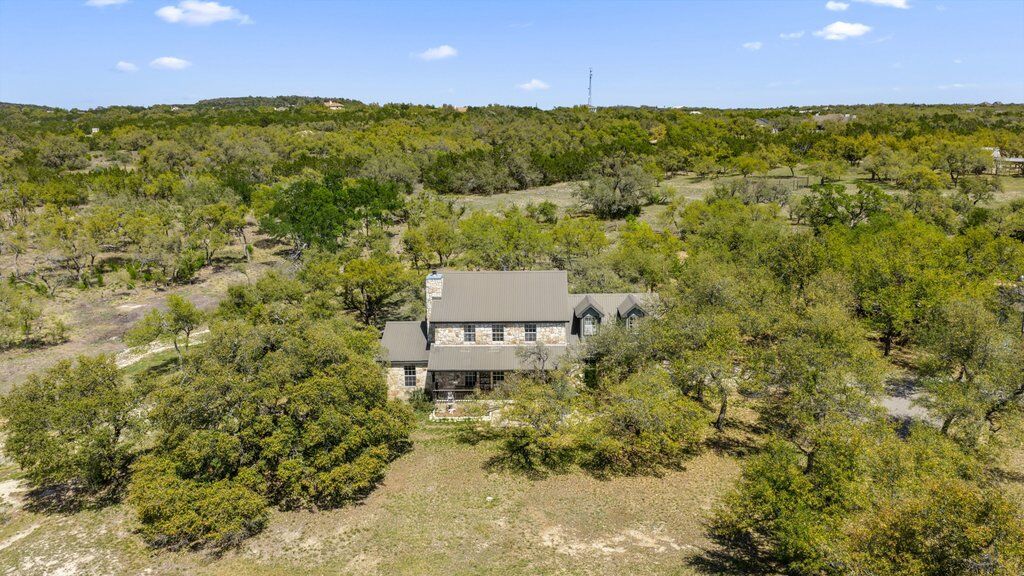 Property Photo: 290 Sunset Ridge TX 78620