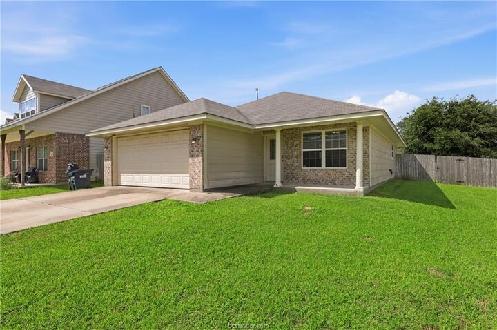 Property Photo: 2484 Horse Shoe Drive TX 77845