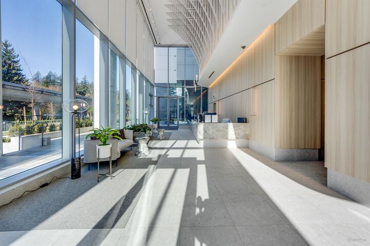 Property Photo: 6087 Wilson Avenue 2808 BC V5H 0M1