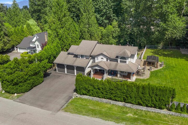 Property Photo: 4024 Prairie Street BC V4X 1X2