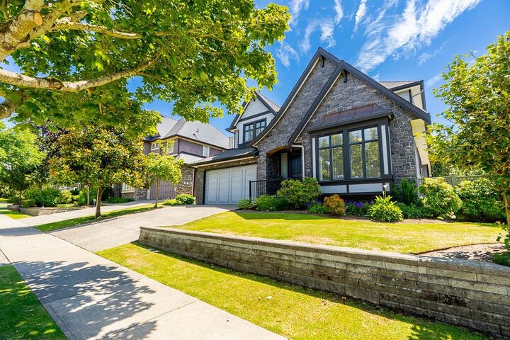 Property Photo: 16100 27A Avenue BC V3S 0T6
