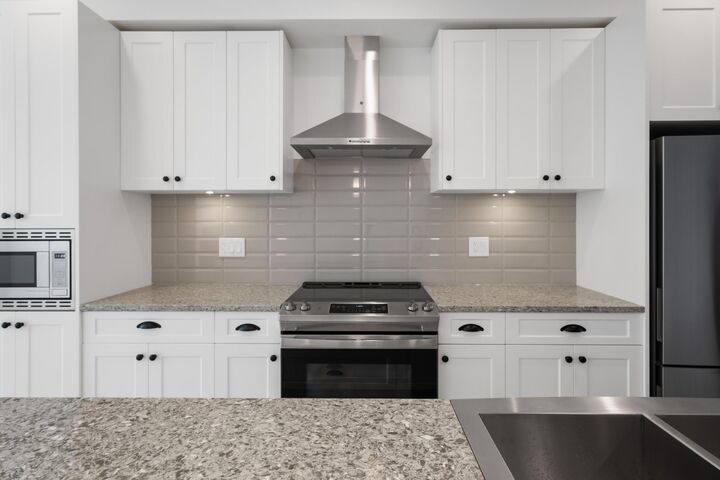 Property Photo: 20487 65 Avenue 21 BC V2Y 3K8