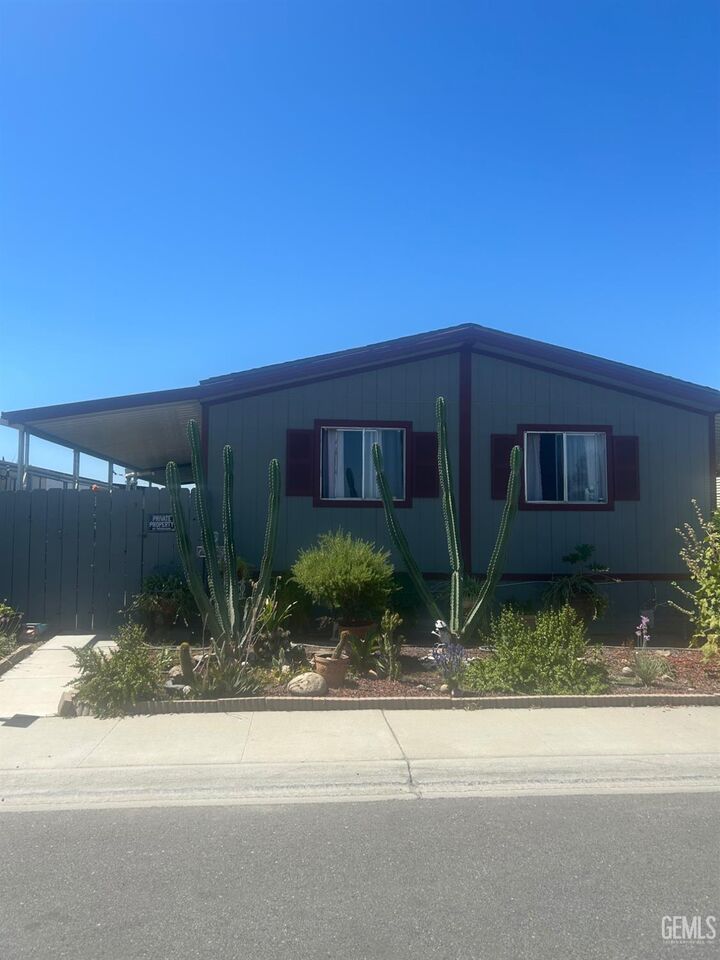 Property Photo: 1301 Taft Highway 22 CA 93307