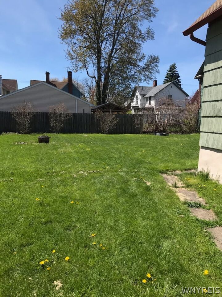 Property Photo: 36 Grant Street NY 14120