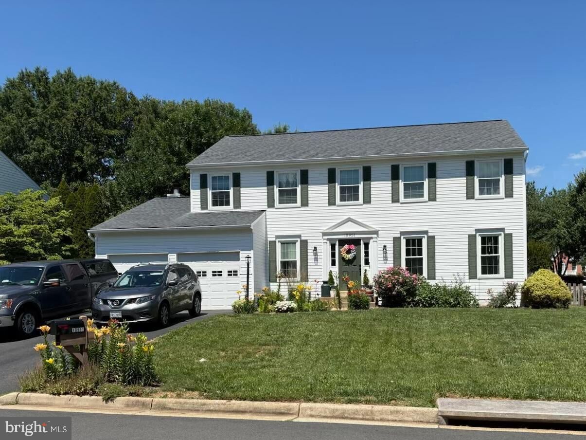 Property Photo: 10951 Thistlewood Court VA 20110