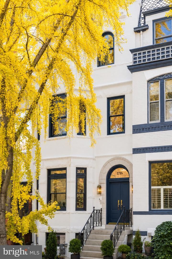 Property Photo: 1716 Swann Street NW DC 20009
