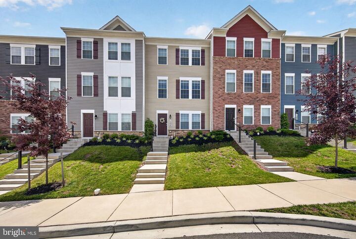 Property Photo: 1204 Daphne Way MD 21702