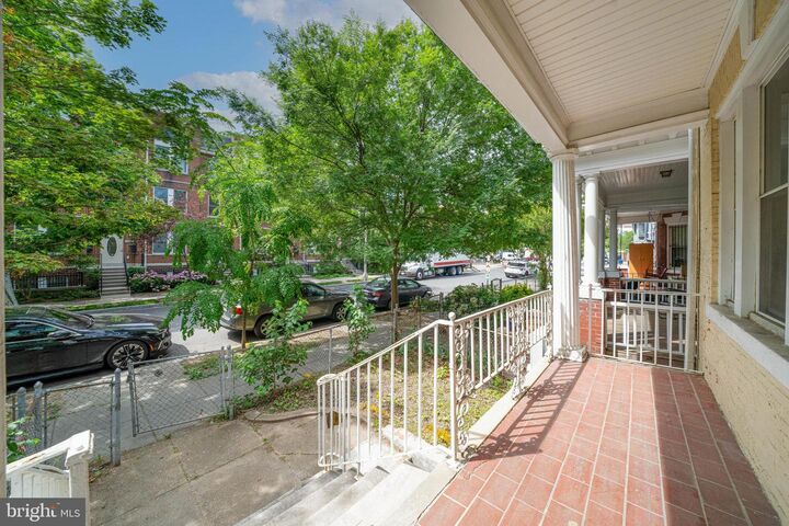 Property Photo:  1371 Monroe NW  DC 20010 