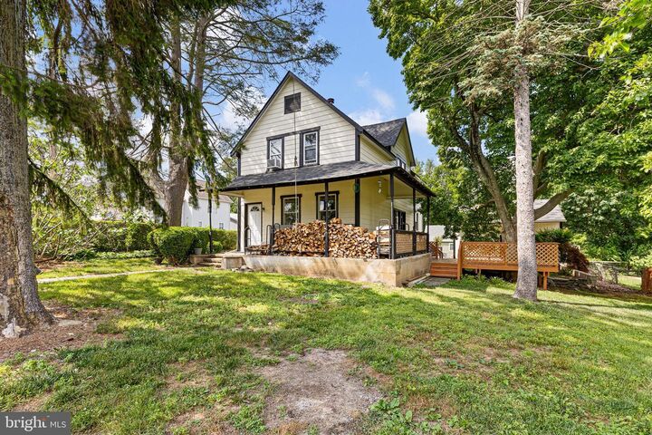 Property Photo:  2415 Cedar Avenue  DE 19808 
