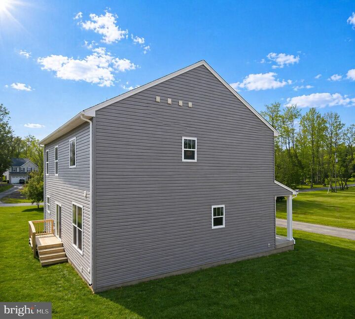 Property Photo: 8 William And Mary Lane VA 22554