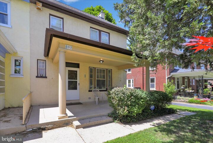 Property Photo: 802 Race Avenue PA 17603