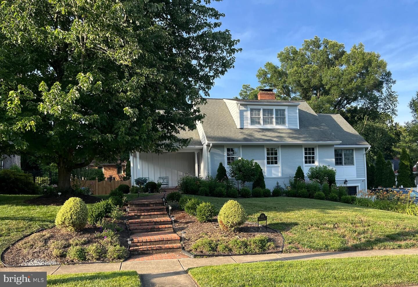 Property Photo:  904 Waynewood Boulevard  VA 22308 
