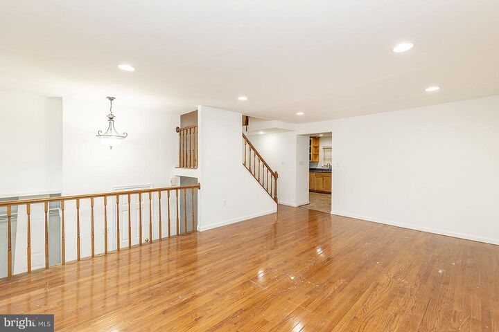 Property Photo: 3334 Stone Heather Court VA 20171