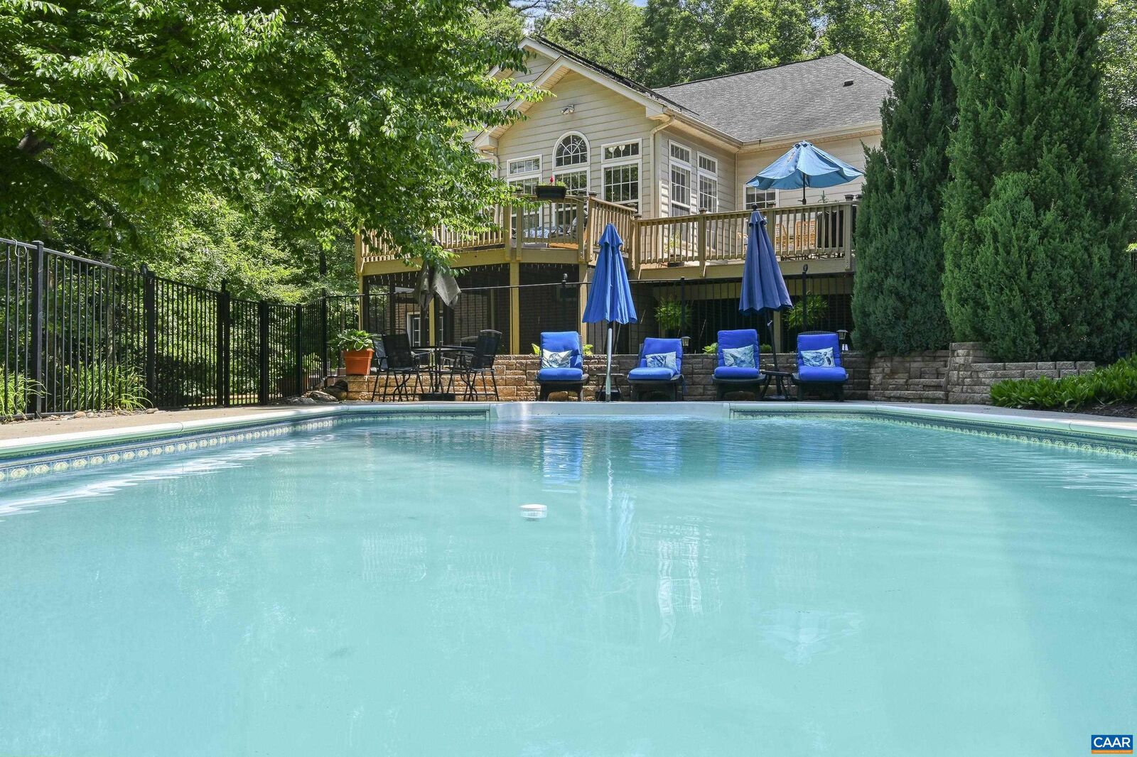 Property Photo: 941 Willow Ridge Rd VA 22974