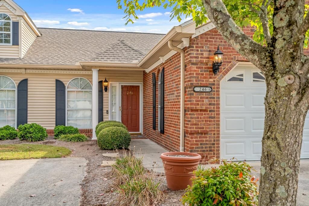 Property Photo: 1700 West Oak Drive GA 30721