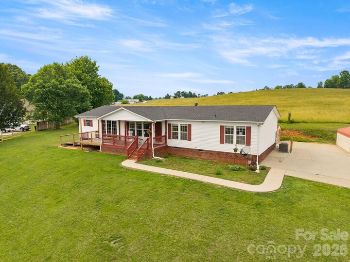 Property Photo:  30 Countryside Drive  NC 28792 