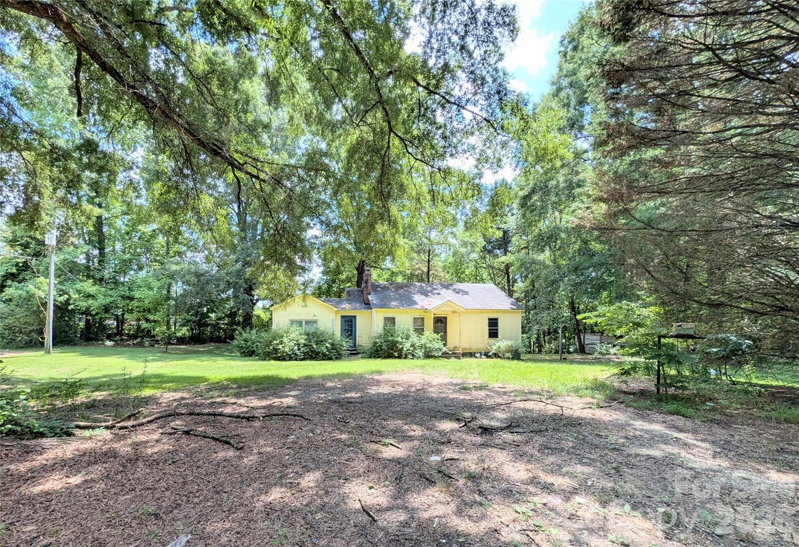 Property Photo: 204 Brown Waterson Road NC 28021
