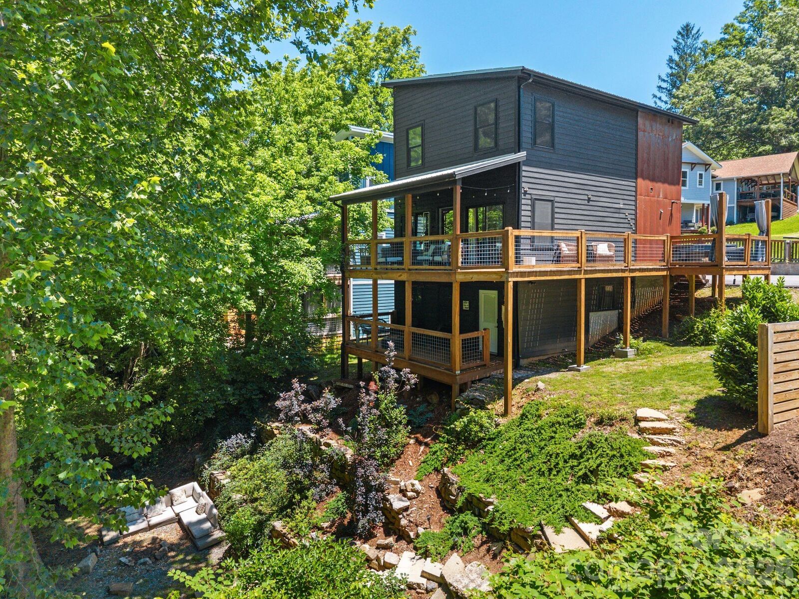 Property Photo:  158 Simcoe Street  NC 28806 