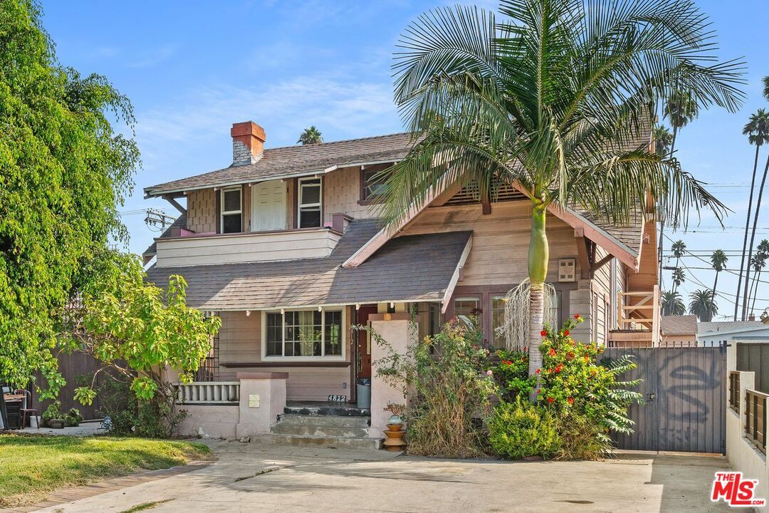 Property Photo: 4812 Arlington Ave CA 90043