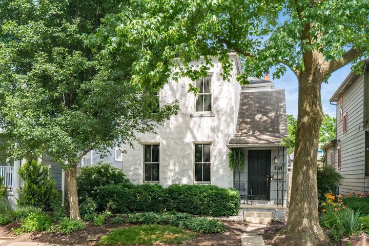 Property Photo: 1070 Mount Pleasant Avenue OH 43201