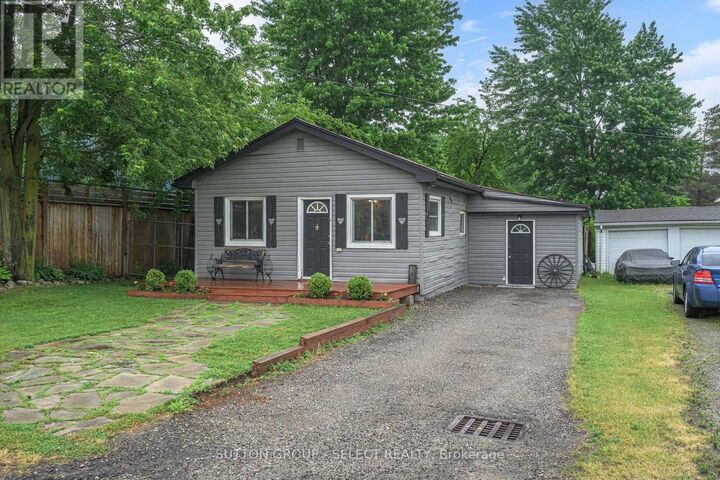 Property Photo:  152 Elm Street  ON N0L 2P0 