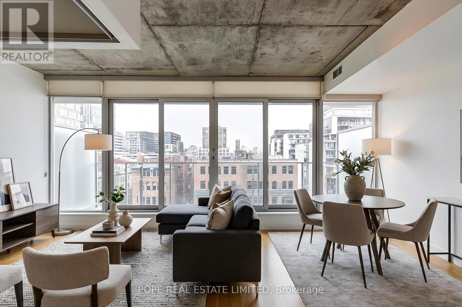 Property Photo:  75 Portland Street 802  ON M5V 2M9 