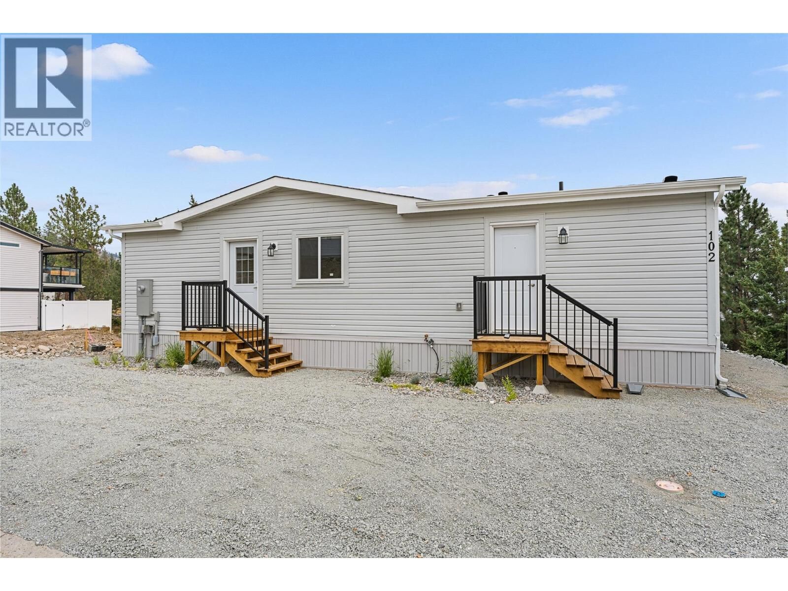 Property Photo: 1750 Lenz Road 102 BC V1Z 3N1