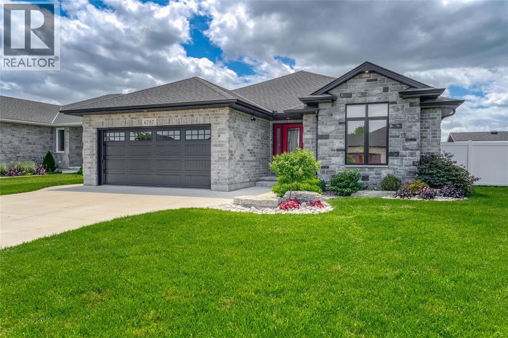 Property Photo:  6787 Griffin Drive  ON N0N 1E0 