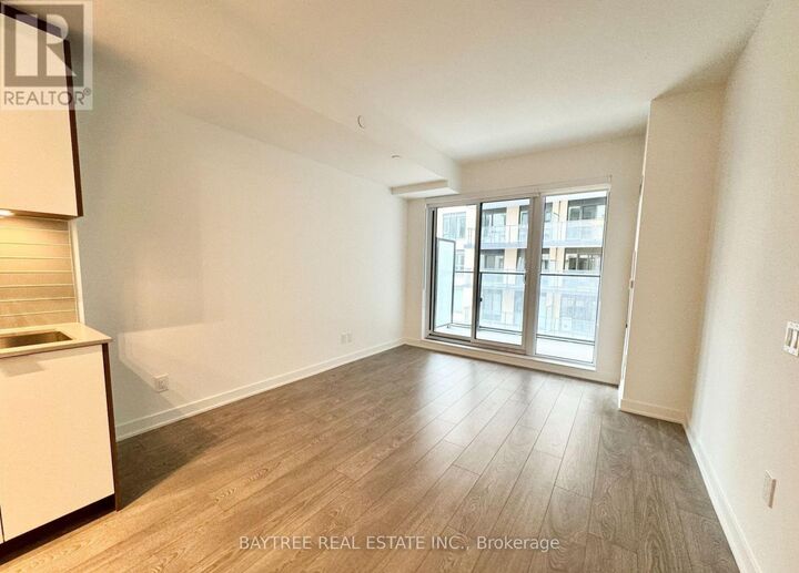 Property Photo: 543 Richmond Street West 523 ON M5V 1Y6