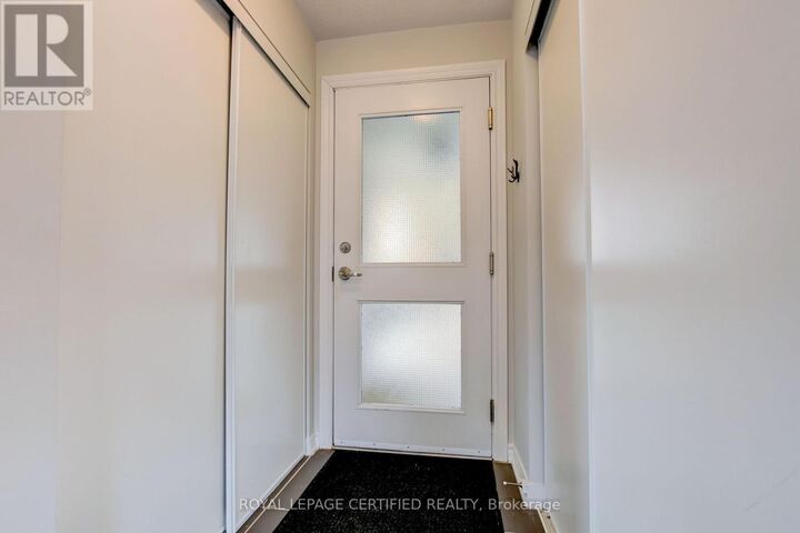 Property Photo: 6 Anchorage Crescent 308 ON L9Y 0Y6