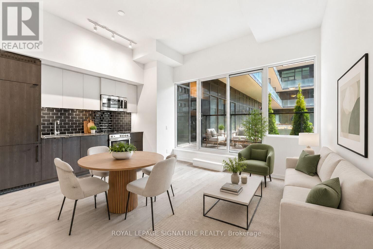 Property Photo: 1182 King Street West 201 ON M6K 1E6