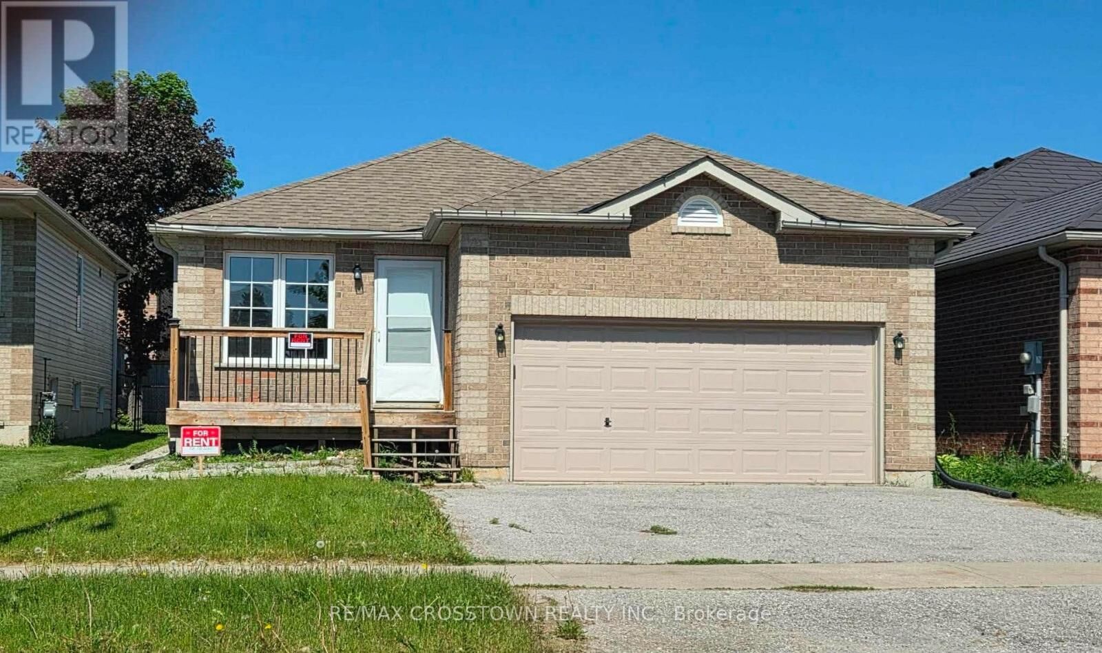 Property Photo:  22 Larkin Drive  ON L4M 7A9 