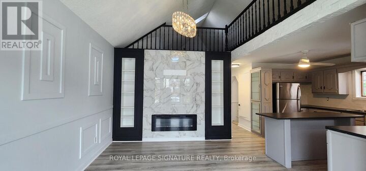 Property Photo:  63 Lowell Avenue East  ON L5N 0B3 