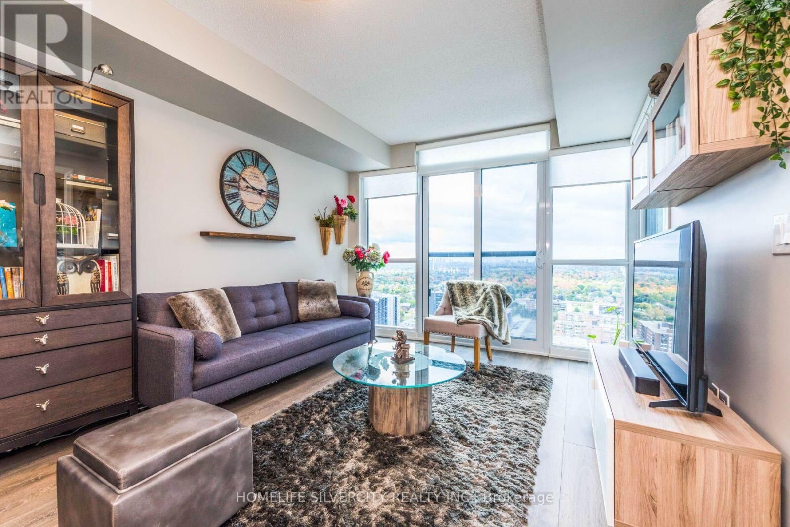 Property Photo:  9 Valhalla Inn Road 2506  ON M9B 1S9 